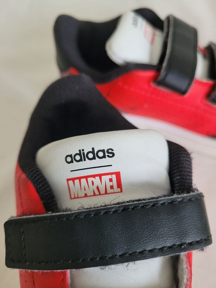 Chaussure adiddas - photo numéro 3