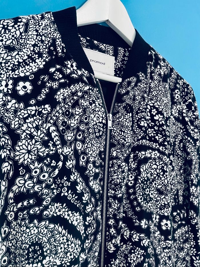 Veste noire et blanche Promod taille S - photo numéro 3