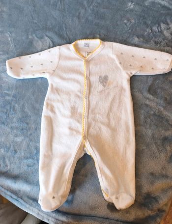 Pyjama trois kilos sept 1mois