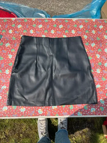 jupe en cuir - tailly weijl - taille M