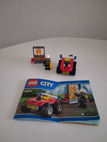 Lego pompier 60105