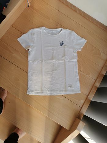 Tee shirt