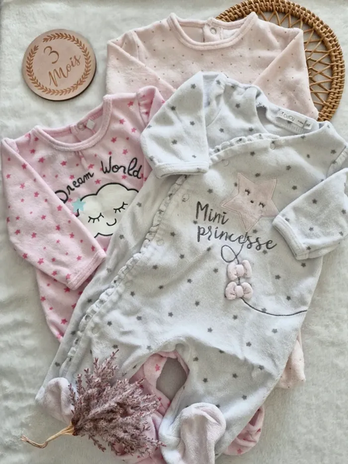 Lot 3 pyjamas 3 mois