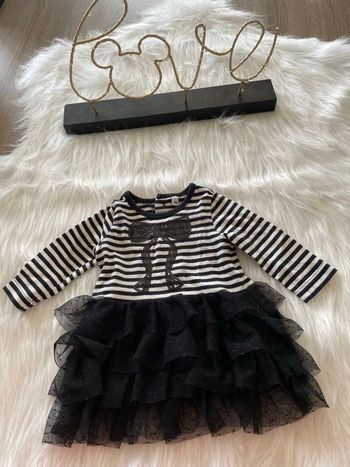 Robe rayée noire et blanche taille 3 mois