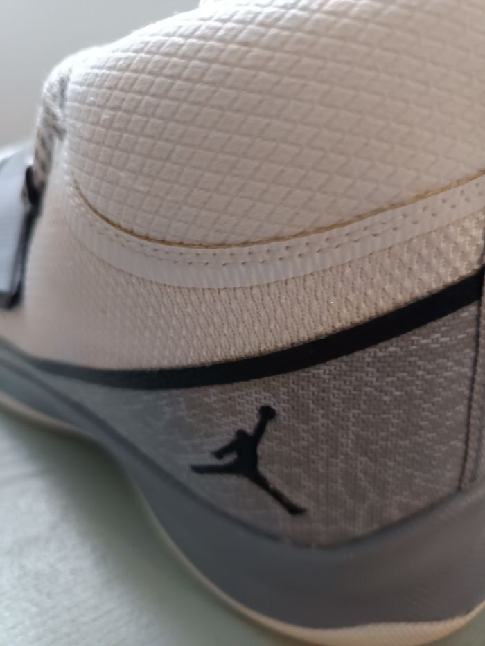 Nike Air Jordan Super.Fly 5 po contrast black griffin Taille 41 - photo numéro 4