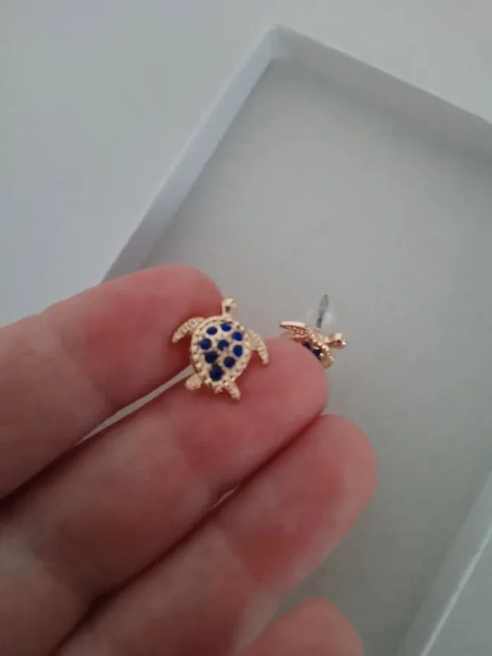Boucles d'oreilles bohèmes tortues dorées et zircons bleus - photo numéro 2
