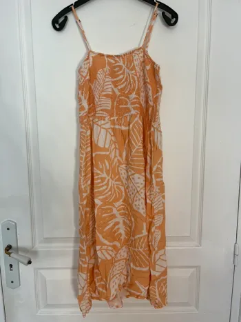 Robe mi longue à motifs fleuri