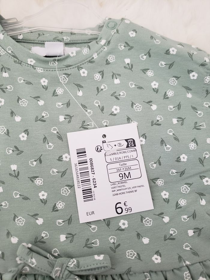 Robe  9 mois - photo numéro 2