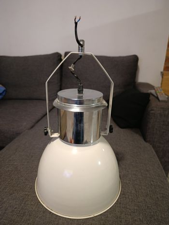 Suspension style industrielle 