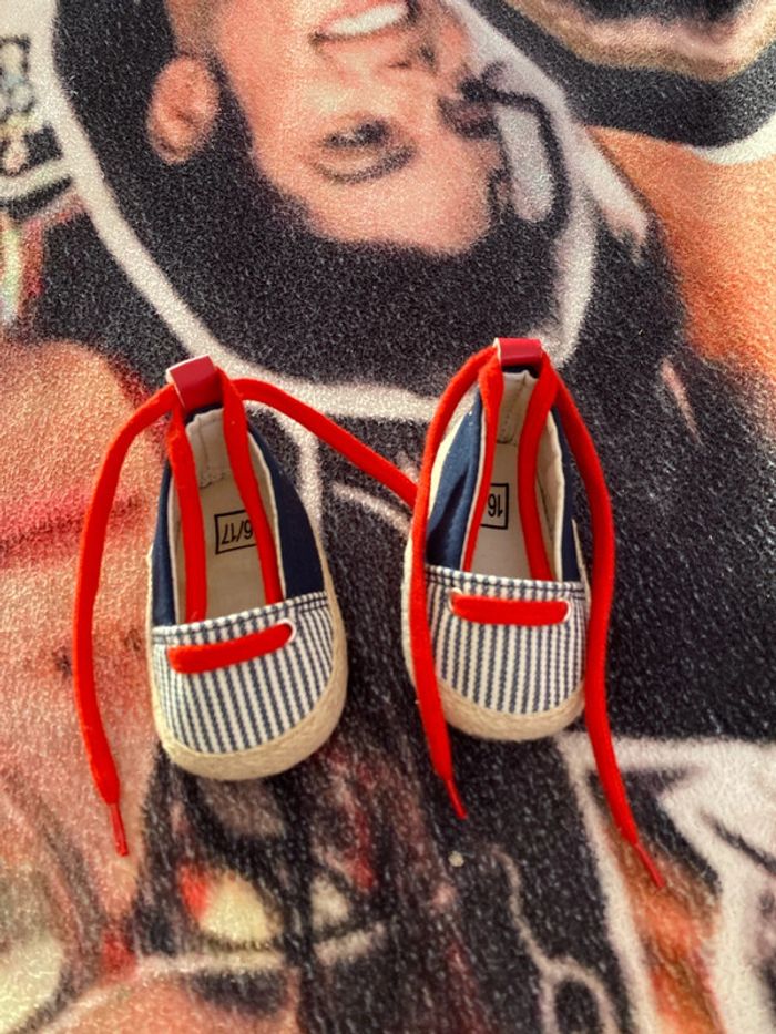 Chaussure bébé taille 16/7 0-3m