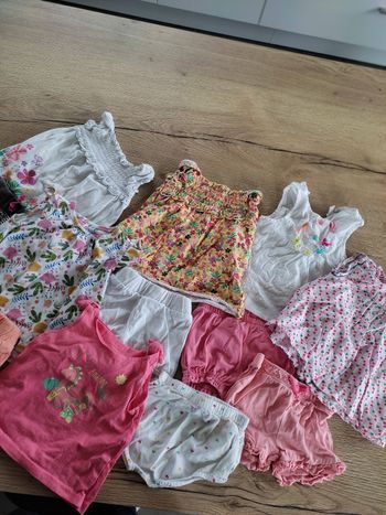 Lot vêtements 6 mois bébé fille