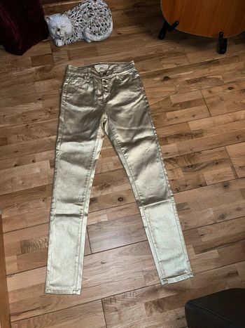 Pantalon slim doré idéal pour les fêtes redial comme neuf 38/M