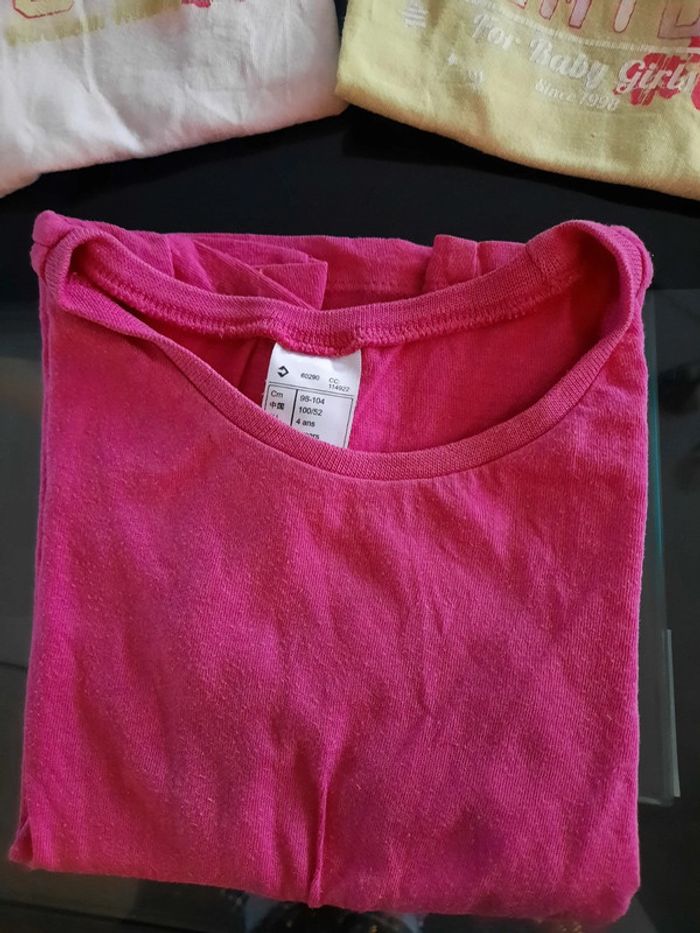 Lot t-shirts 4 ans - photo numéro 8