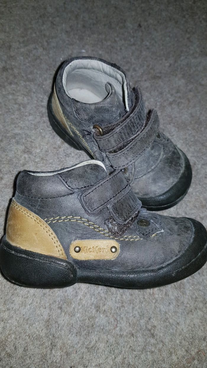 Kickers garçon p. 20 tbe marrons et grises
