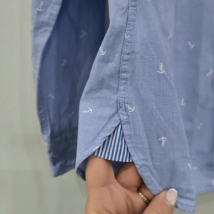 Chemise tommy Hilfiger taille 10 ans avec ancres et lettre H - photo numéro 6