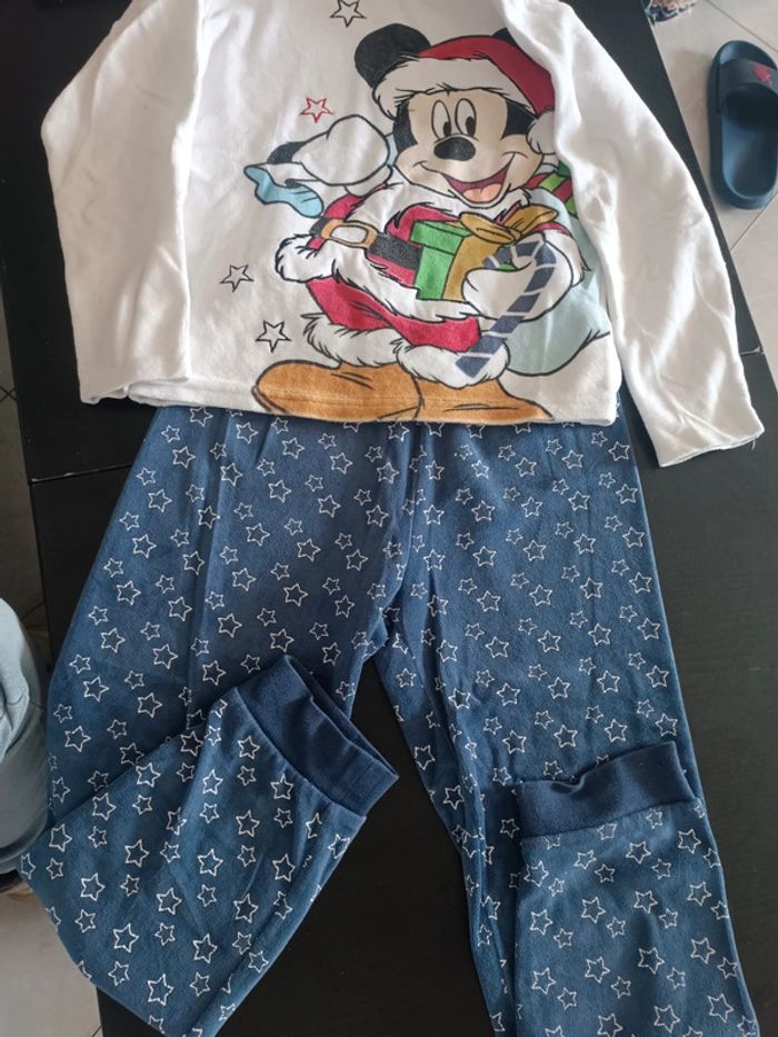Pyjama Disney 8/9 ans