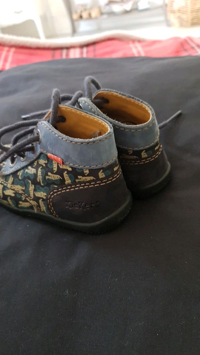 Bottillons de marche kickers cuir garçon p.22 - photo numéro 4