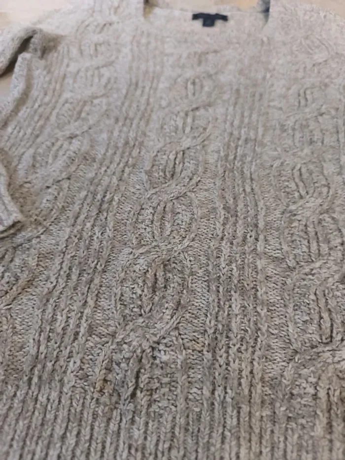 Magnifique pull femme couleur lin/crème style tricot XS Tommy Hilfiger, tâches devant - photo numéro 3