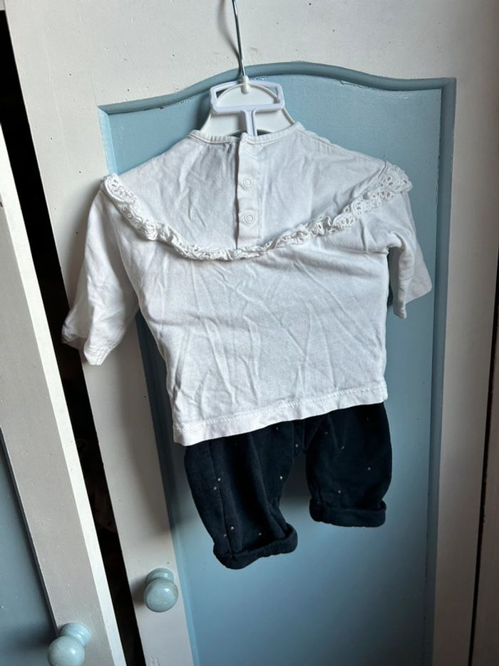 Ensemble bébé fille haut blanc à dentelles et pantalon bleu à pois dorés - photo numéro 3