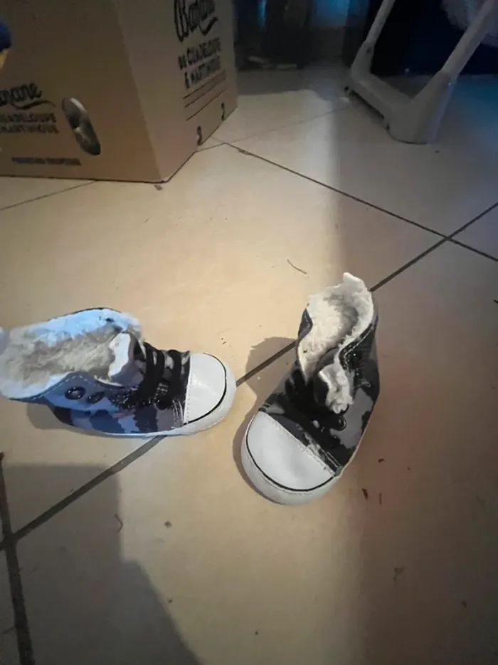 Chaussure montante taille 18/19