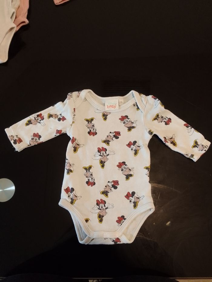 Body minnie 1 mois