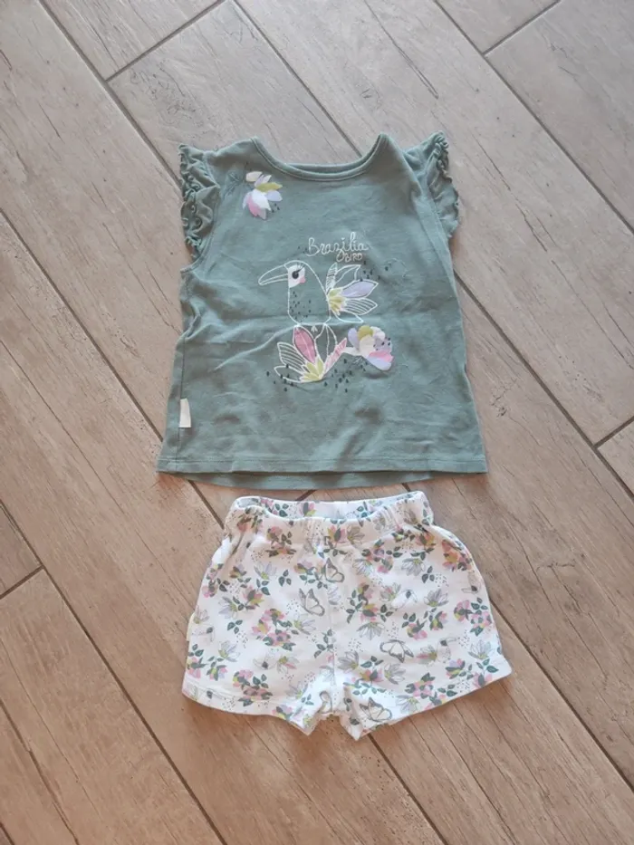 Ensemble d'été kaki Petit Béguin taille 2/3 ans