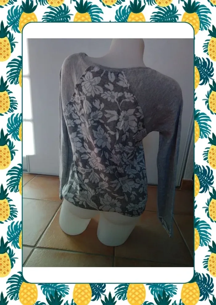 Pull gris motif fleur - photo numéro 5