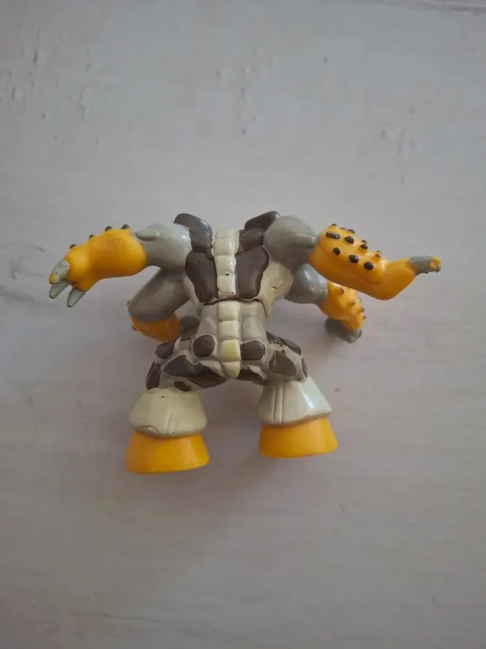 Figurine vintage giochi Kongor – gormiti Peuple de la Roche – Série 1 numéro 4 (2007) - photo numéro 4