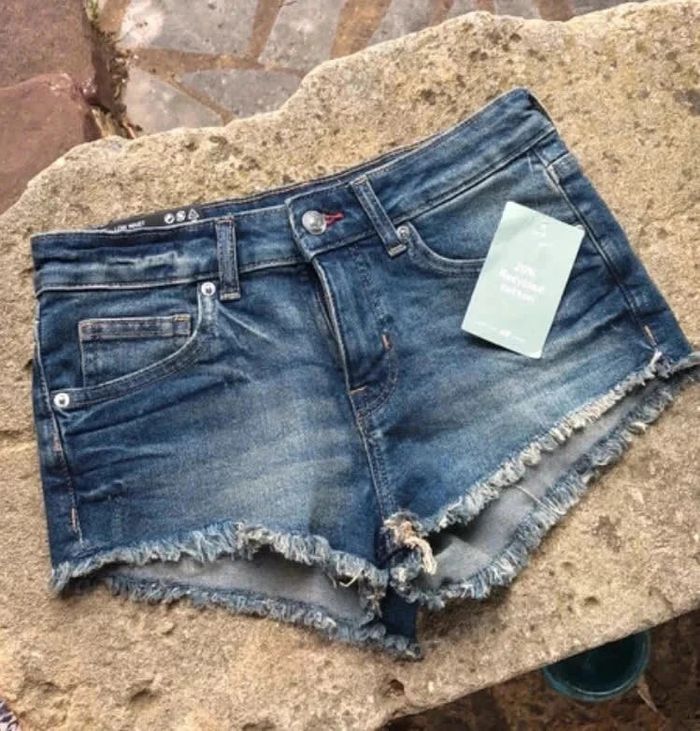 Short H&M court