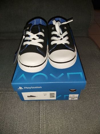 Chaussure a lacet PlayStation