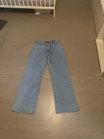 Jean’s taille 36 avec ceinture en jean’s