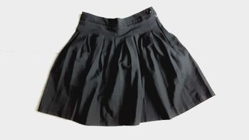 Vêtement femme mini jupe plissée noire Jennyfer Taille xS