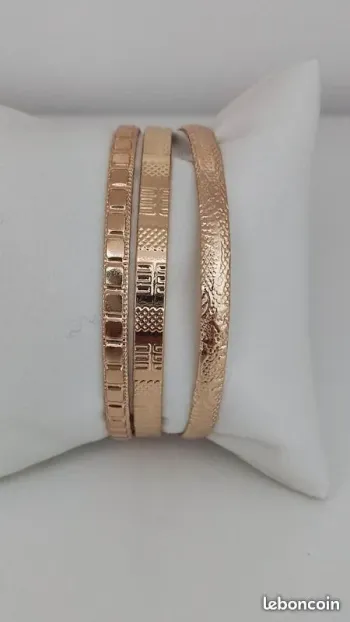 Lot de 3 bracelets jonc dorés