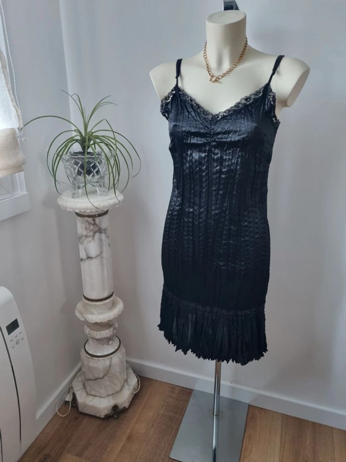 Robe noir brodé évasé vintage