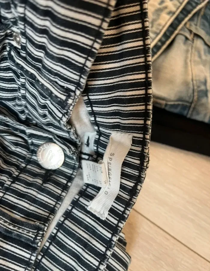 Lot vêtements femme XS - 13 pièces - Nike, Adidas, robe neuve, crop tops - photo numéro 7