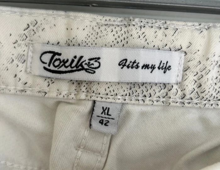 Pantalon toxik 42 - photo numéro 2