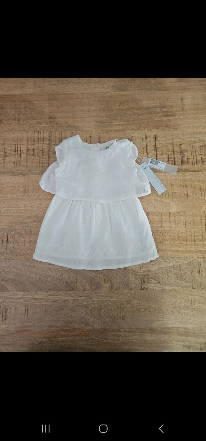 Magnifique robe ceremonie blanche bébé fille 6 mois ikks neuve ideal baptême mariage ( valeur neuve 59e)