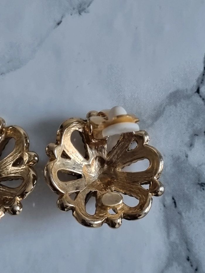Paire de boucle d'oreille doré a clips vintage - photo numéro 14