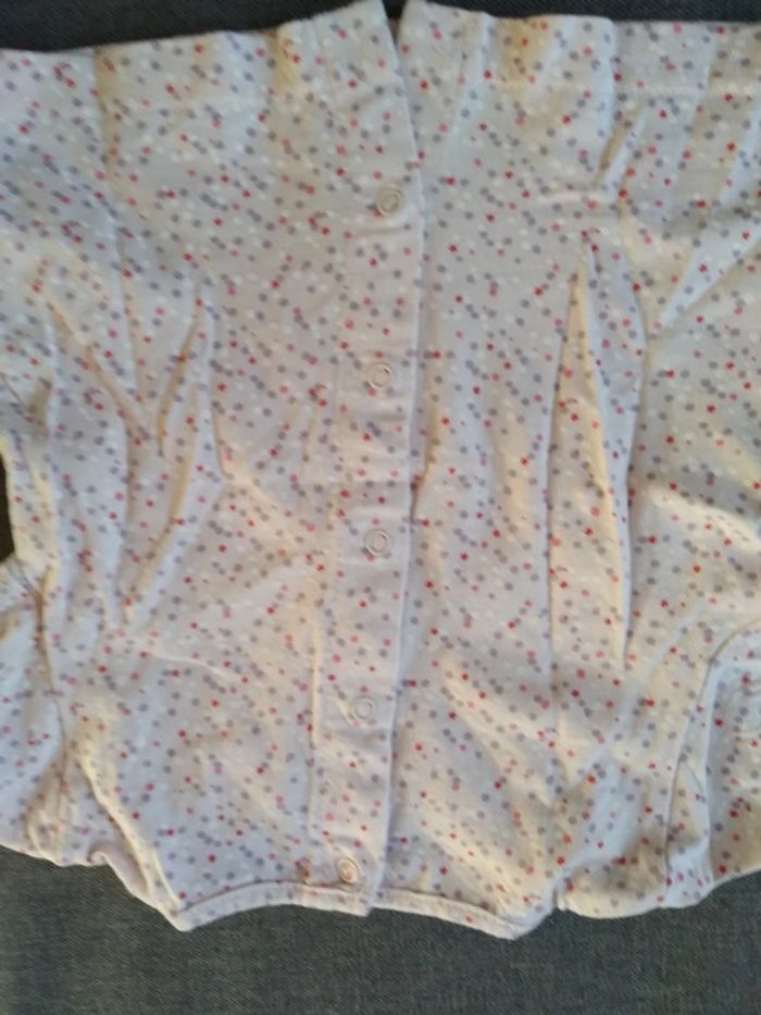 T shirt 6mois - photo numéro 4