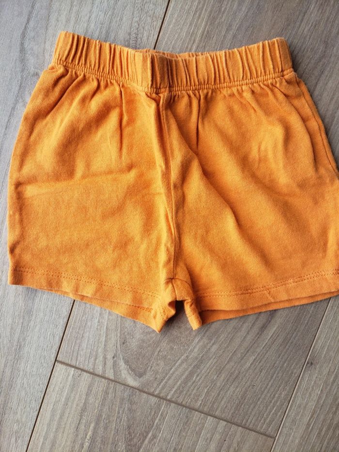 Lot shorts 06 mois - photo numéro 7