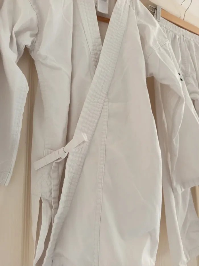 Kimono karaté 10 ans - photo numéro 3
