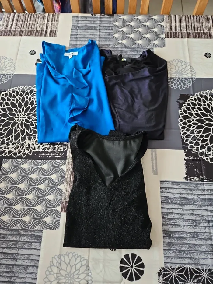 Lot débardeurs femme