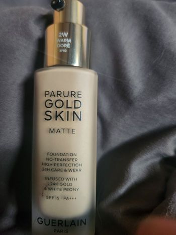 Fond de teint guerlain 2w warm dore