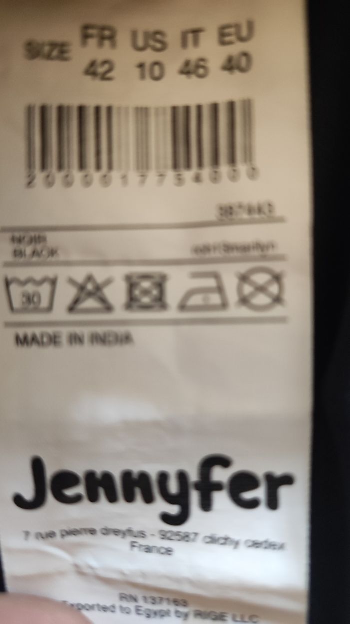 robe noire sans manche Jennifer taille 42 - photo numéro 6