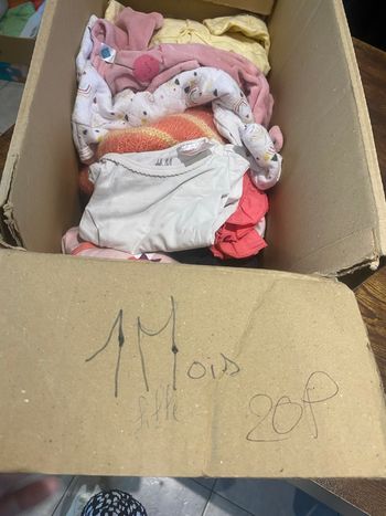 Lots de vêtements fille 1mois 