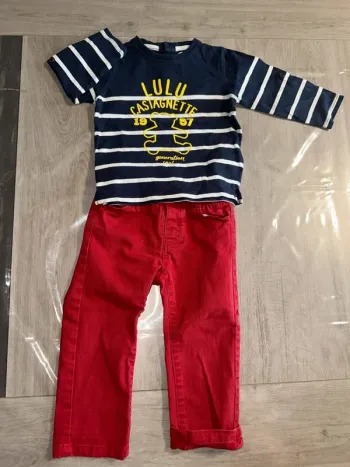 Ensemble jeans et t-shirt