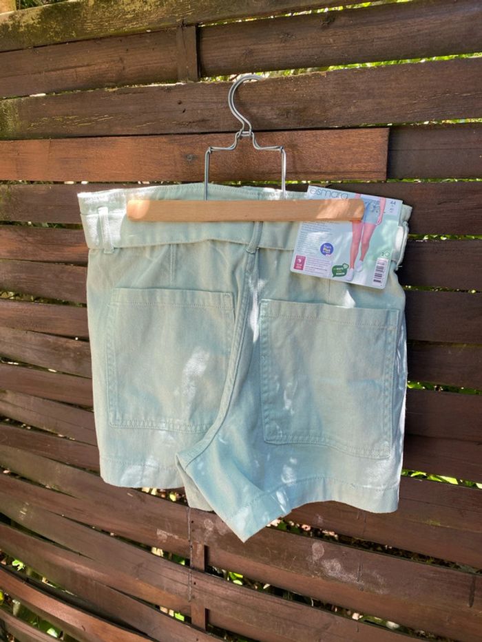 Joli short vert d’eau - photo numéro 4