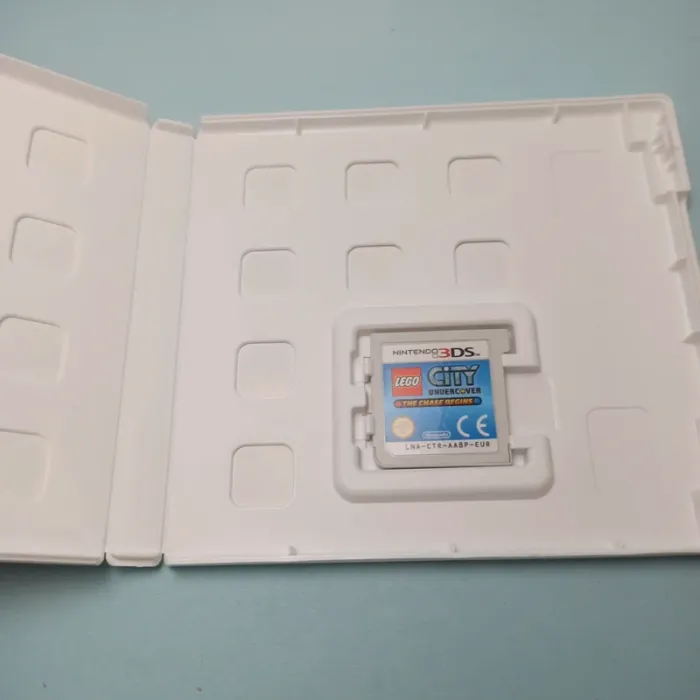 lego city undercover 3DS - photo numéro 3