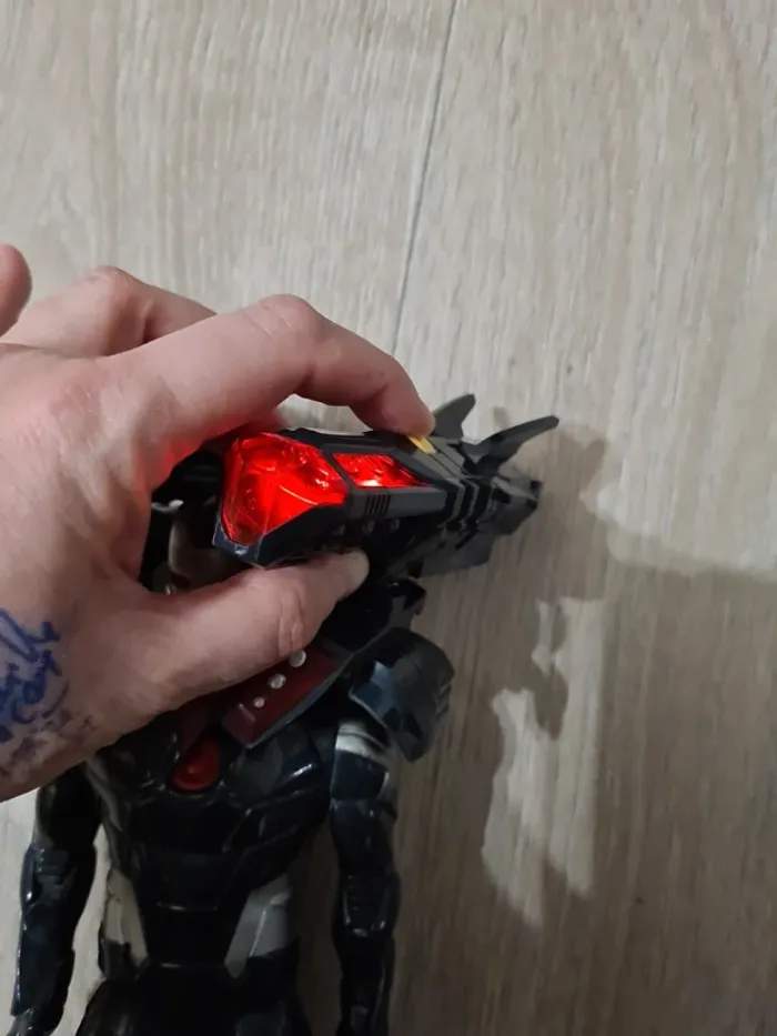 Figurine avengers marvel war machine - photo numéro 2