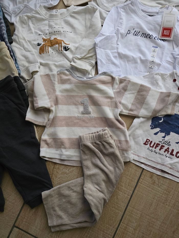 Lot vêtements 18 mois - photo numéro 6
